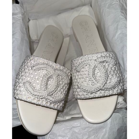 Chanel 24M White Crochet Knit Coco Beach CC Logo Mule Slide Slip Flat Sandal 41 - Picture 3 of 16
